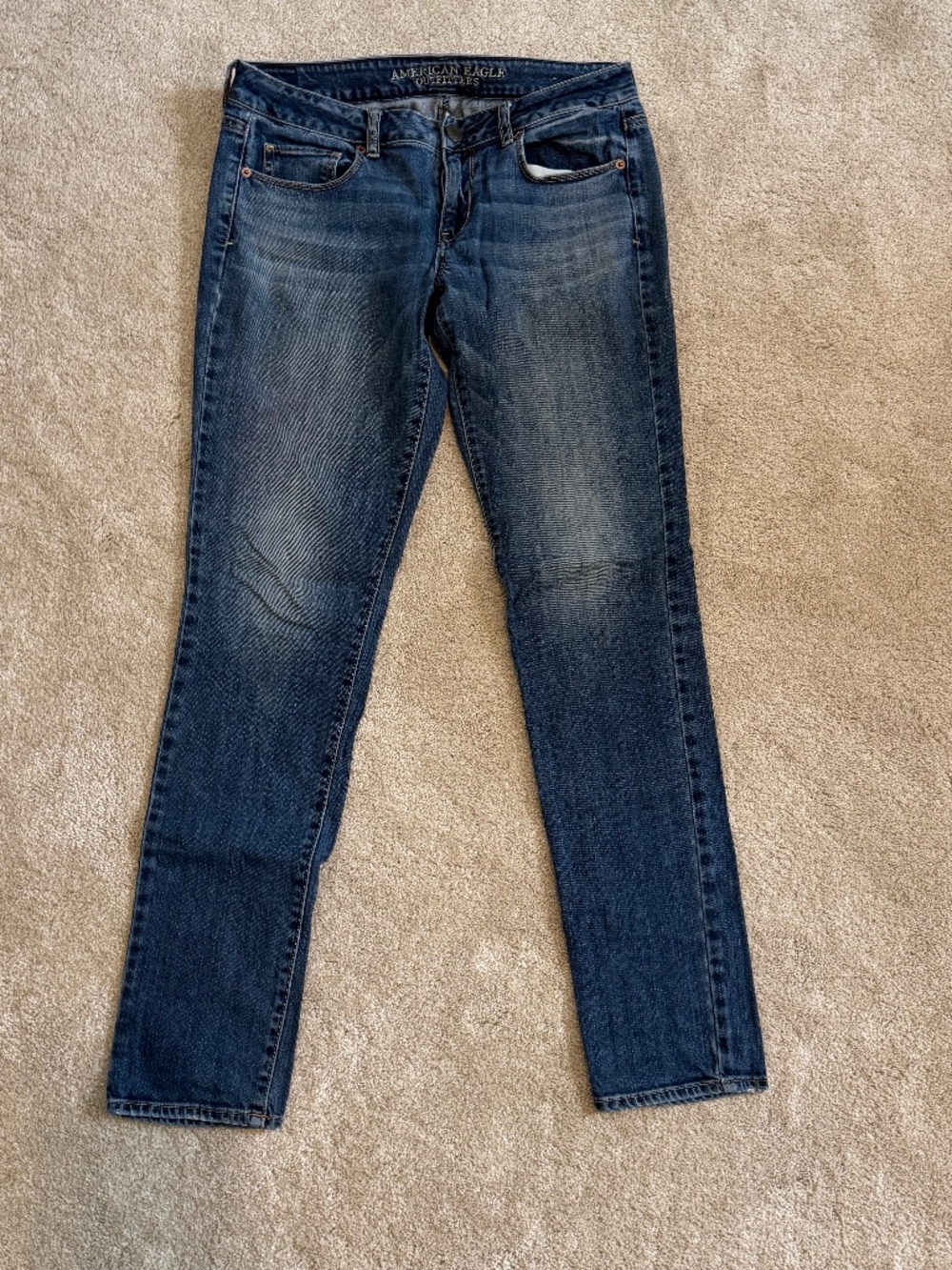 AE 99% cotton jeans slim/straight fit.